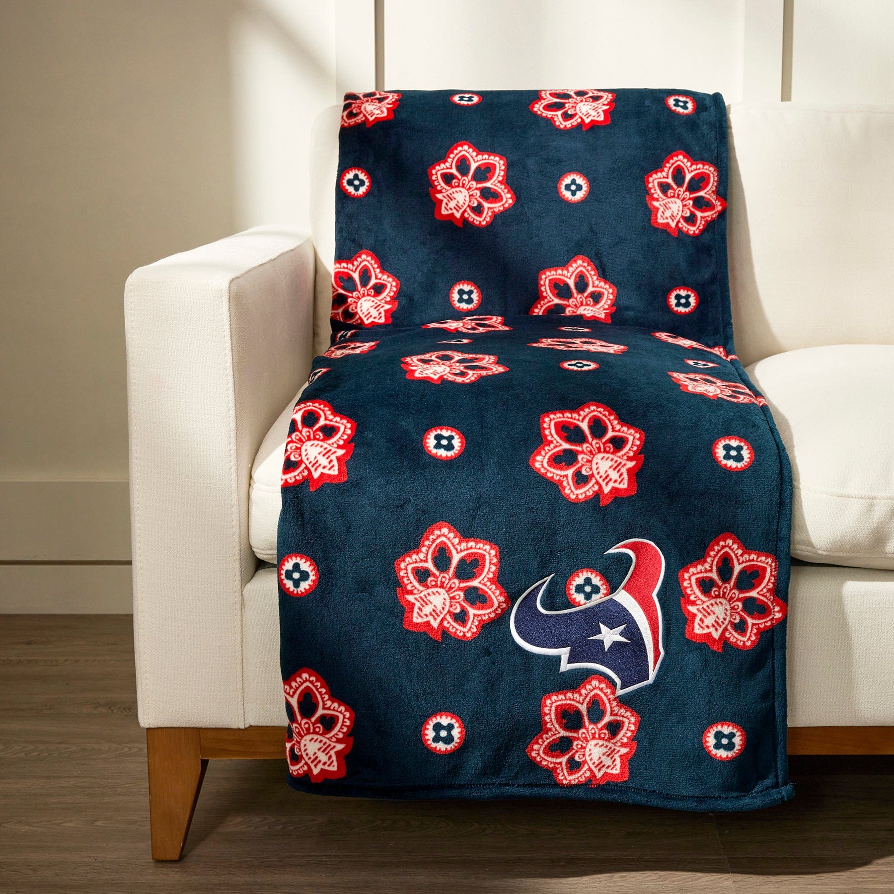 NFL Oversized Throw Blanket - Image 2
