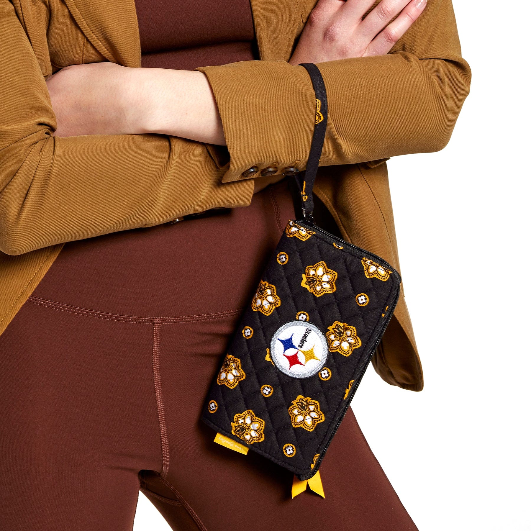 NFL RFID Front Zip Wristlet - Image 2