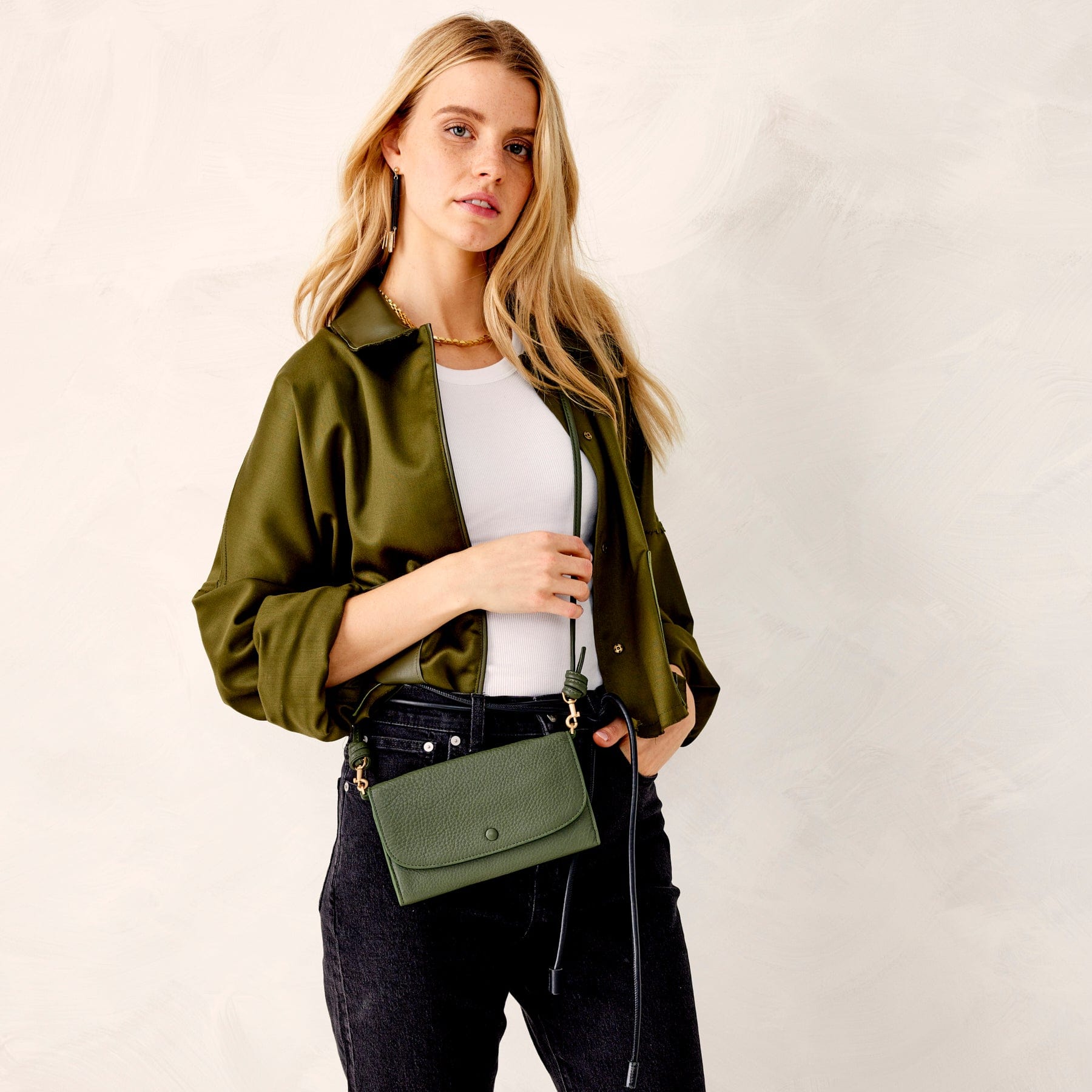 Wildwood Wallet Crossbody - Image 2