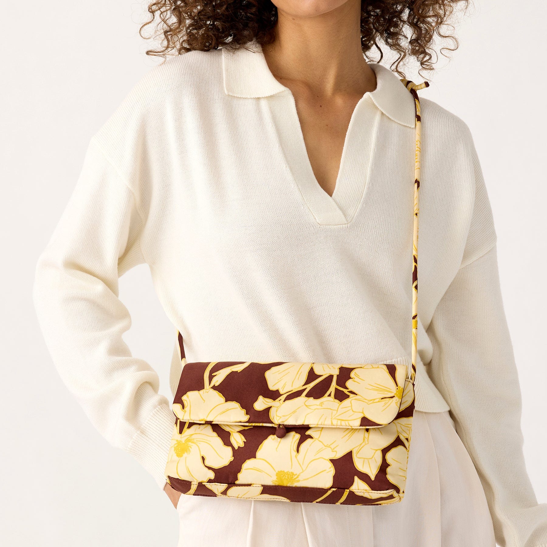 Andover Shoulder Bag - Image 2