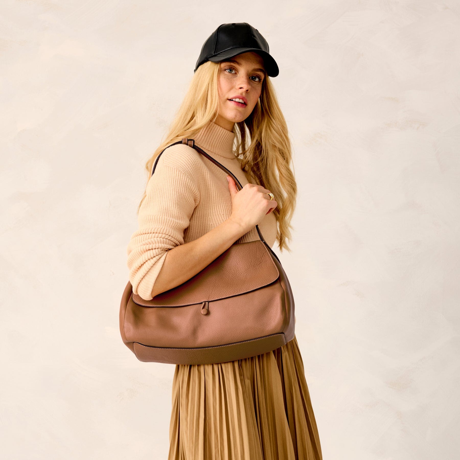 Rothvale Shoulder Bag - Image 2