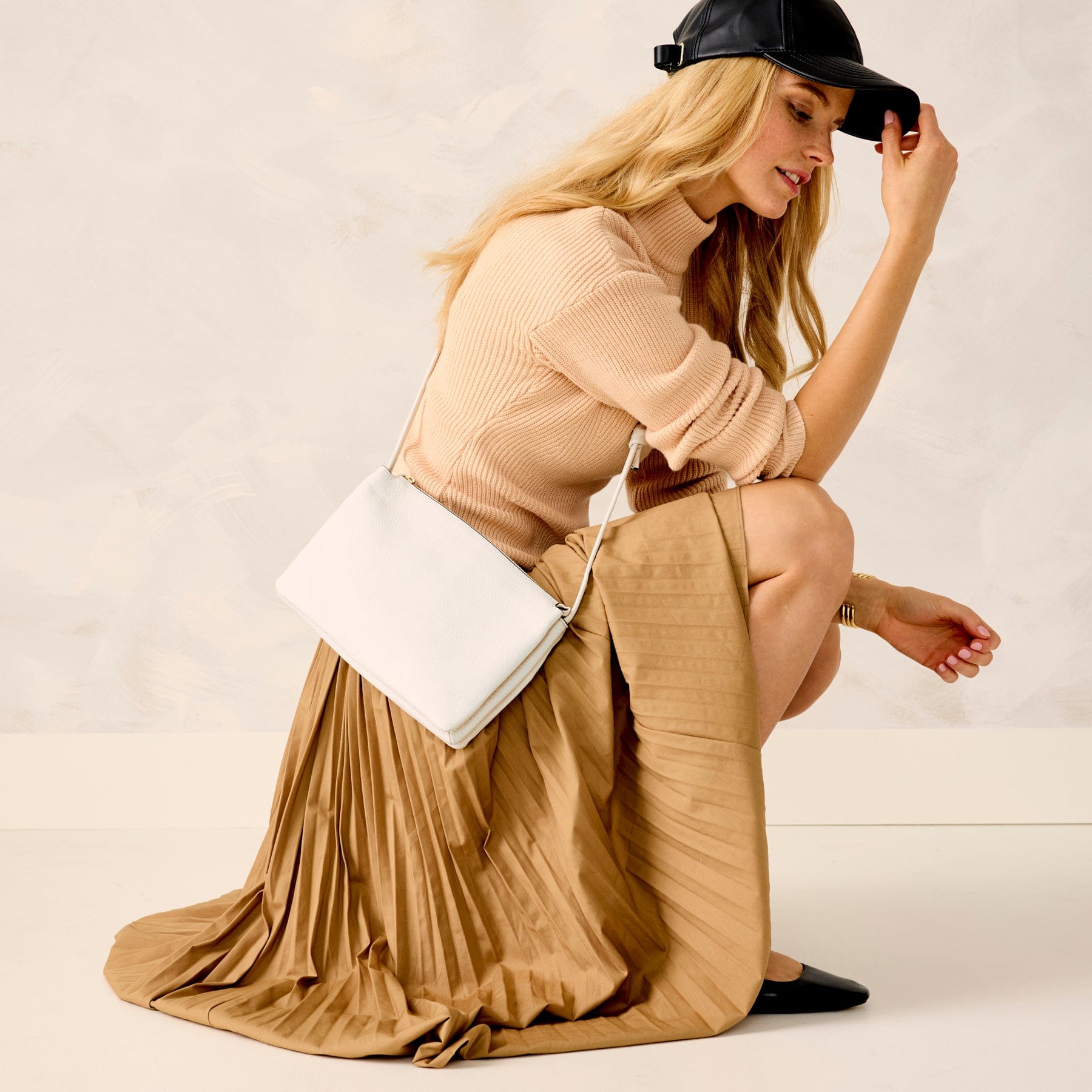 Foxbury Crossbody - Image 2
