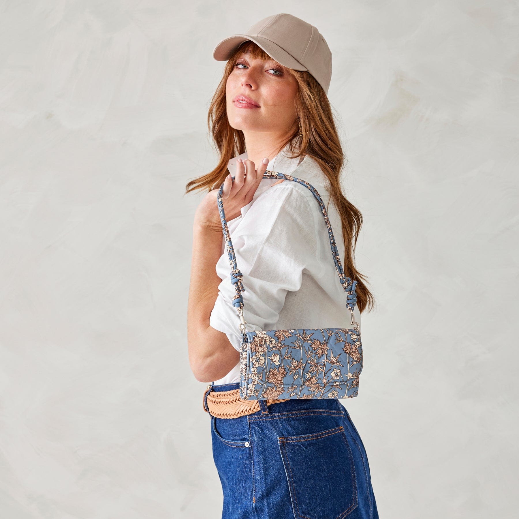 Wildwood Wallet Crossbody - Image 3