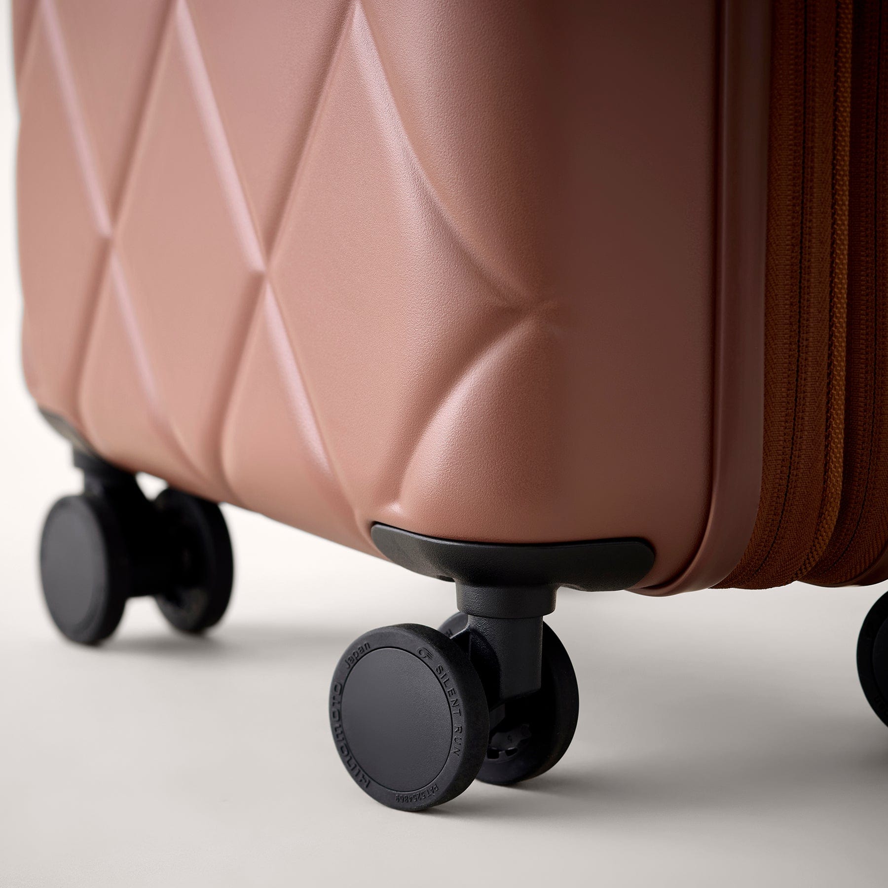 26 Adair Spinner - Image 2